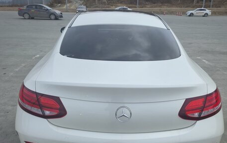 Mercedes-Benz C-Класс, 2018 год, 2 950 000 рублей, 4 фотография