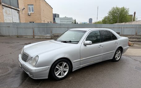 Mercedes-Benz E-Класс, 1999 год, 380 000 рублей, 5 фотография