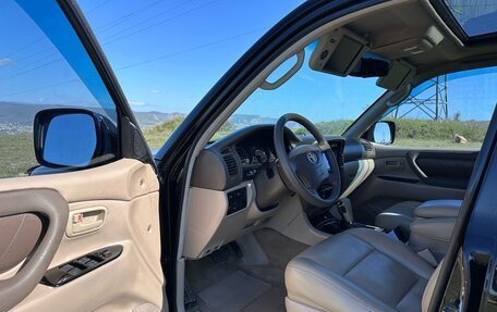 Toyota Land Cruiser 100 рестайлинг 2, 2002 год, 1 720 000 рублей, 16 фотография