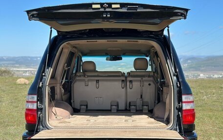 Toyota Land Cruiser 100 рестайлинг 2, 2002 год, 1 720 000 рублей, 14 фотография