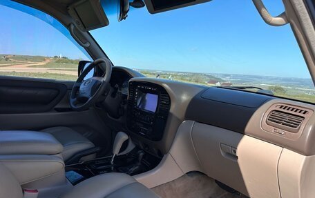 Toyota Land Cruiser 100 рестайлинг 2, 2002 год, 1 720 000 рублей, 19 фотография