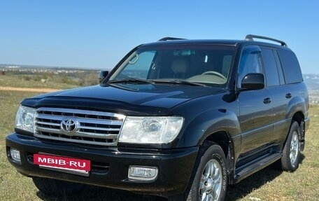 Toyota Land Cruiser 100 рестайлинг 2, 2002 год, 1 720 000 рублей, 2 фотография