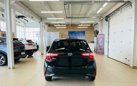 Toyota Vitz, 2018 год, 1 229 000 рублей, 5 фотография