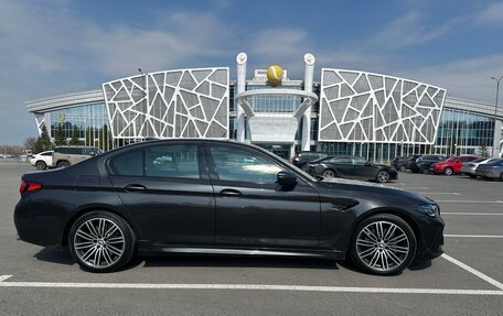 BMW 5 серия, 2019 год, 3 200 000 рублей, 5 фотография