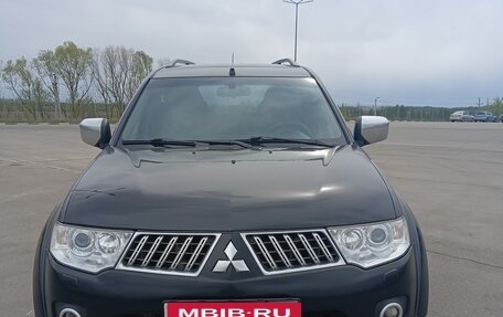 Mitsubishi Pajero Sport II рестайлинг, 2013 год, 1 320 000 рублей, 2 фотография