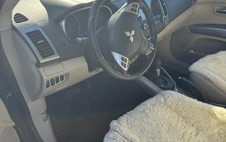 Mitsubishi Outlander III рестайлинг 3, 2008 год, 1 350 000 рублей, 7 фотография