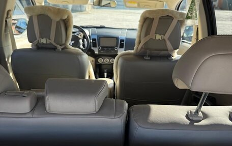 Mitsubishi Outlander III рестайлинг 3, 2008 год, 1 350 000 рублей, 10 фотография