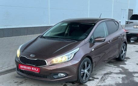KIA cee'd III, 2012 год, 1 050 000 рублей, 2 фотография