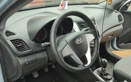 Hyundai Solaris II рестайлинг, 2013 год, 780 000 рублей, 6 фотография
