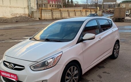 Hyundai Solaris II рестайлинг, 2014 год, 980 000 рублей, 2 фотография