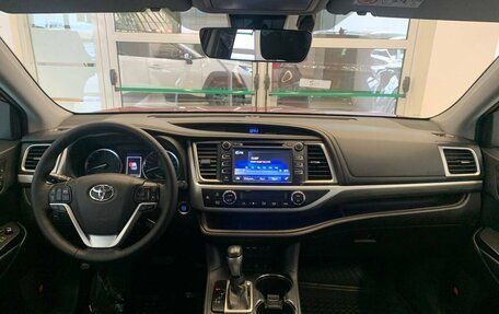 Toyota Highlander III, 2019 год, 3 320 000 рублей, 9 фотография