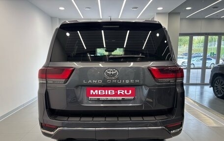Toyota Land Cruiser, 2021 год, 10 500 000 рублей, 5 фотография