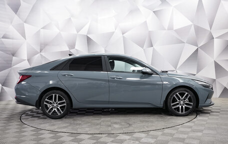 Hyundai Elantra, 2021 год, 2 250 000 рублей, 5 фотография
