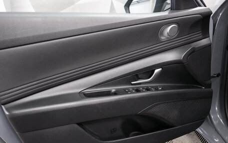 Hyundai Elantra, 2021 год, 2 250 000 рублей, 14 фотография