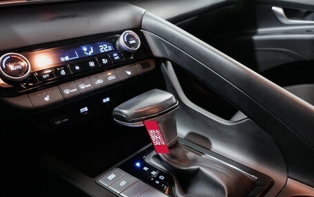 Hyundai Elantra, 2021 год, 2 250 000 рублей, 15 фотография