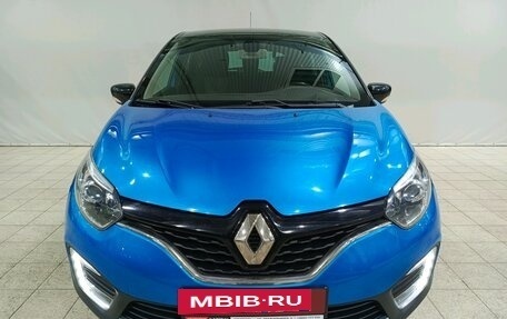 Renault Kaptur I рестайлинг, 2017 год, 1 369 000 рублей, 2 фотография