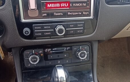 Volkswagen Touareg III, 2010 год, 2 199 000 рублей, 10 фотография