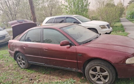 Audi A4, 1999 год, 255 000 рублей, 2 фотография