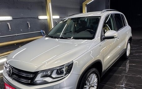 Volkswagen Tiguan I, 2014 год, 1 850 000 рублей, 1 фотография