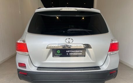 Toyota Highlander III, 2012 год, 1 950 000 рублей, 5 фотография