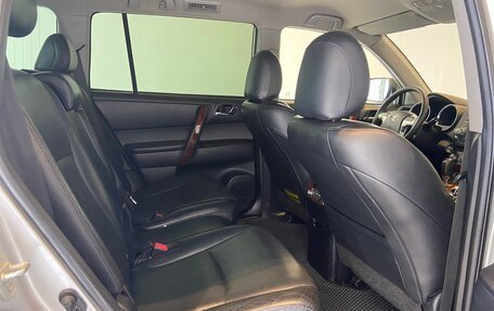 Toyota Highlander III, 2012 год, 1 950 000 рублей, 25 фотография