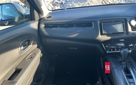 Honda Vezel, 2017 год, 1 800 000 рублей, 12 фотография