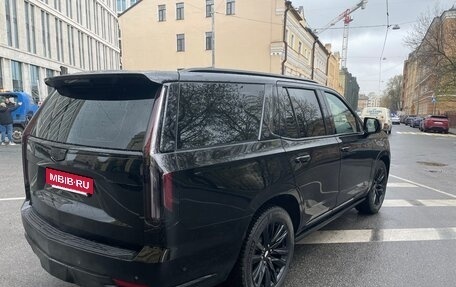 Cadillac Escalade V, 2022 год, 16 500 000 рублей, 7 фотография