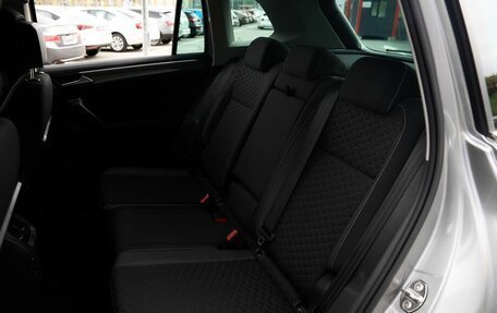 Volkswagen Tiguan II, 2018 год, 2 988 000 рублей, 17 фотография