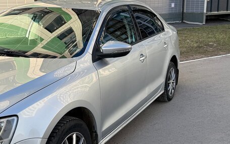 Volkswagen Jetta VI, 2013 год, 650 000 рублей, 2 фотография