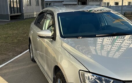 Volkswagen Jetta VI, 2013 год, 650 000 рублей, 3 фотография