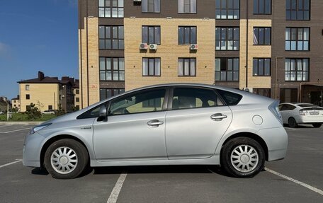 Toyota Prius, 2010 год, 1 045 000 рублей, 8 фотография