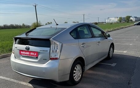 Toyota Prius, 2010 год, 1 045 000 рублей, 5 фотография