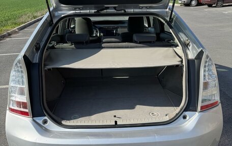 Toyota Prius, 2010 год, 1 045 000 рублей, 13 фотография