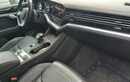 Volkswagen Touareg III, 2018 год, 3 990 000 рублей, 13 фотография