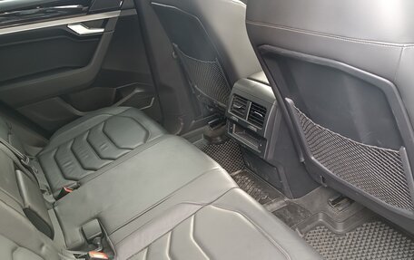 Volkswagen Touareg III, 2018 год, 3 990 000 рублей, 14 фотография