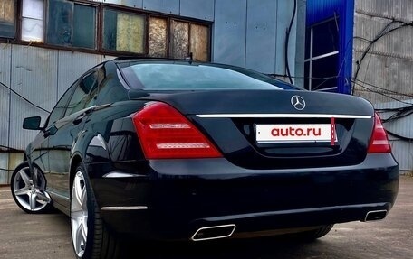 Mercedes-Benz S-Класс, 2011 год, 2 100 000 рублей, 3 фотография