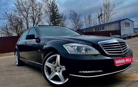 Mercedes-Benz S-Класс, 2011 год, 2 100 000 рублей, 8 фотография