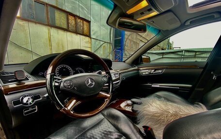 Mercedes-Benz S-Класс, 2011 год, 2 100 000 рублей, 17 фотография