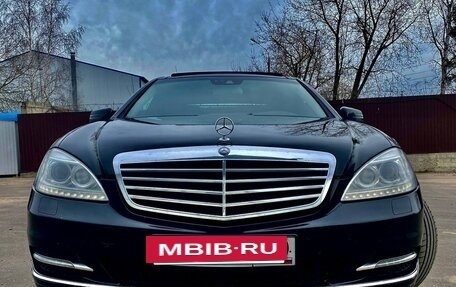 Mercedes-Benz S-Класс, 2011 год, 2 100 000 рублей, 10 фотография