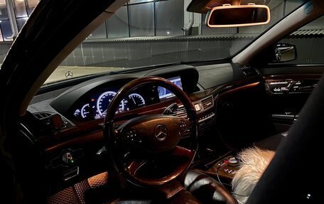 Mercedes-Benz S-Класс, 2011 год, 2 100 000 рублей, 38 фотография