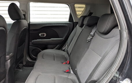 KIA Soul II рестайлинг, 2017 год, 1 395 000 рублей, 25 фотография