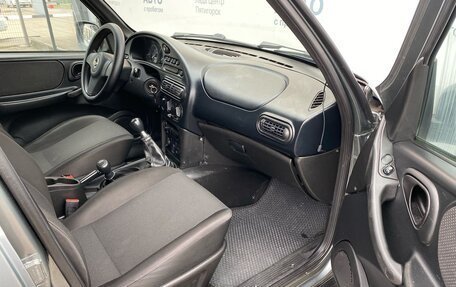 Chevrolet Niva I рестайлинг, 2018 год, 840 000 рублей, 11 фотография