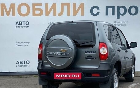 Chevrolet Niva I рестайлинг, 2018 год, 840 000 рублей, 3 фотография
