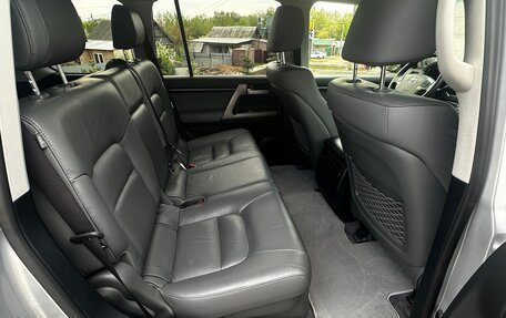 Toyota Land Cruiser 200, 2011 год, 5 950 000 рублей, 16 фотография