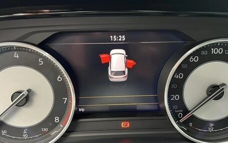 Volkswagen Touareg III, 2021 год, 4 650 000 рублей, 13 фотография
