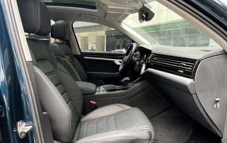 Volkswagen Touareg III, 2021 год, 4 650 000 рублей, 21 фотография