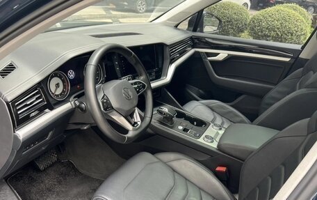 Volkswagen Touareg III, 2021 год, 4 650 000 рублей, 20 фотография