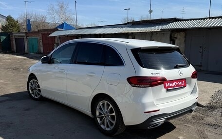 Mercedes-Benz B-Класс, 2018 год, 2 300 000 рублей, 4 фотография