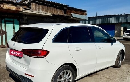 Mercedes-Benz B-Класс, 2018 год, 2 300 000 рублей, 6 фотография