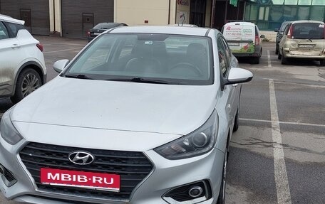 Hyundai Solaris II рестайлинг, 2019 год, 1 300 000 рублей, 1 фотография